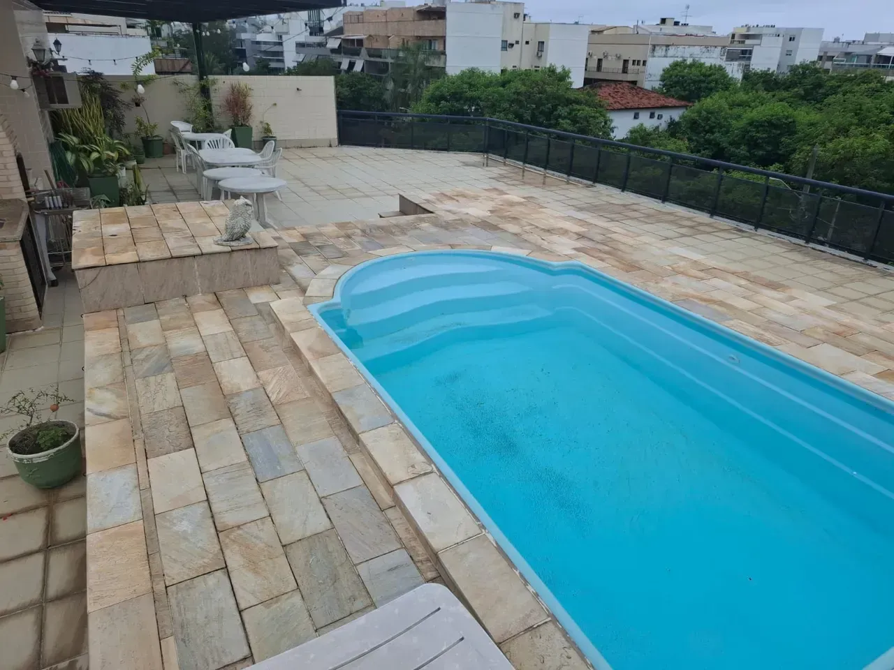 Furnished apartment with 3 bedrooms and 380 m² — photo 10