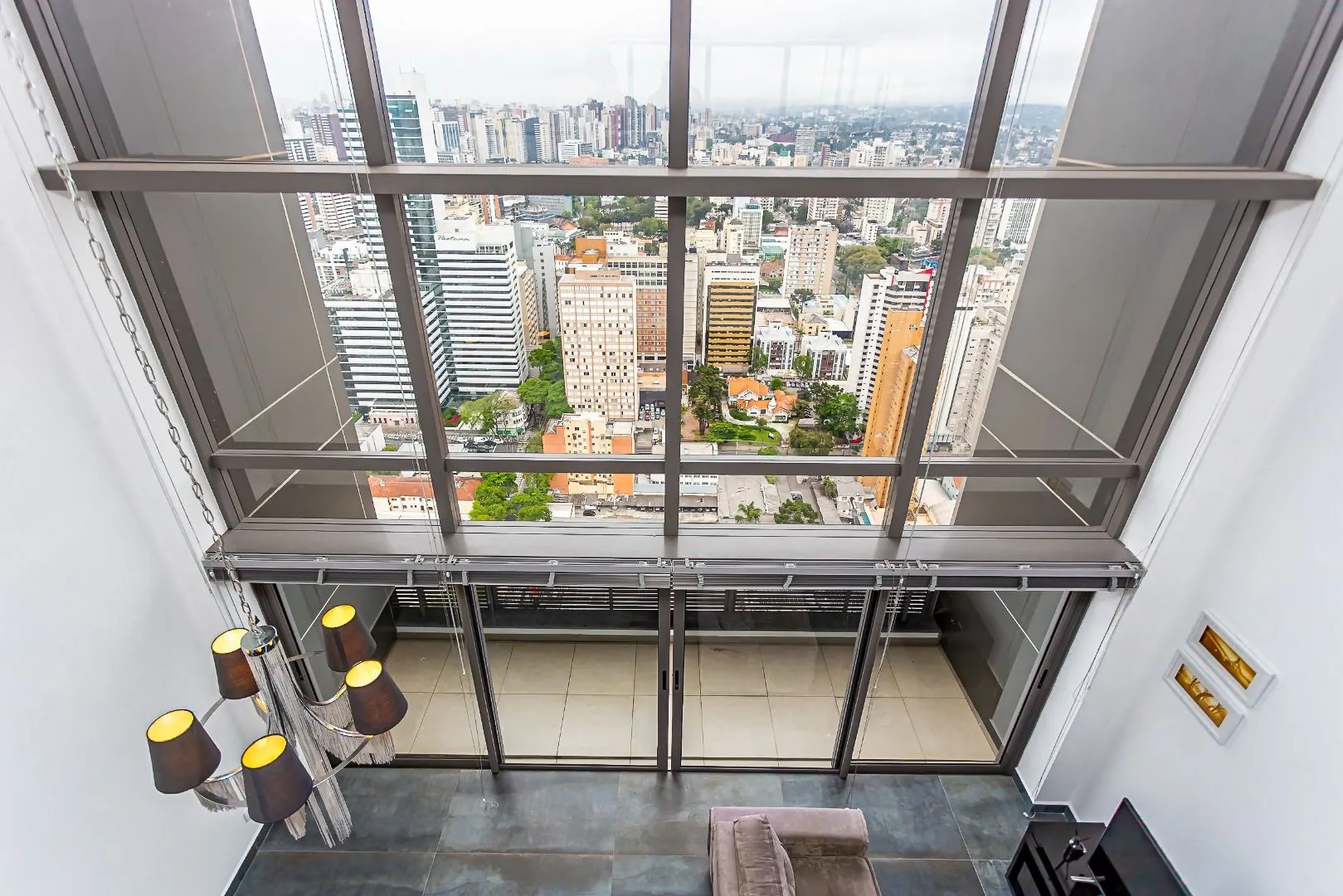 78 m² apartment with floor-to-ceiling windows and a bathtub — photo 27