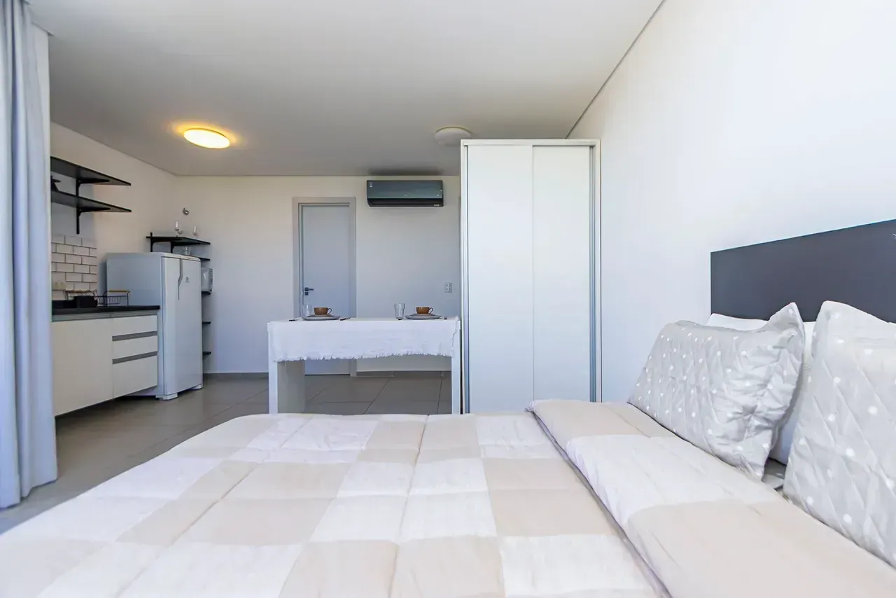 Apartamento amueblado de 36 m² con dormitorio y escritorio — photo 12