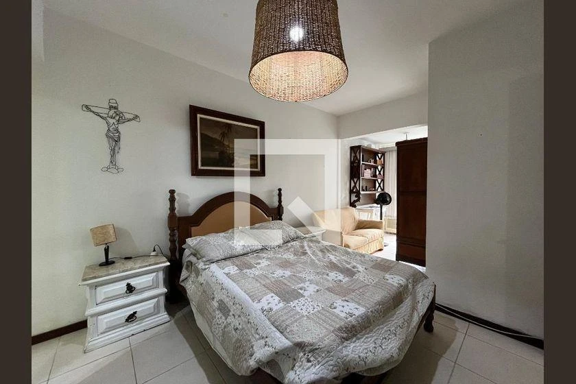 Furnished apartment, 86 m², with a glass-enclosed balcony — photo 32