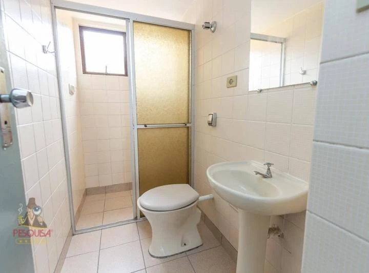 1-bedroom apartment with a laundry area — photo 7