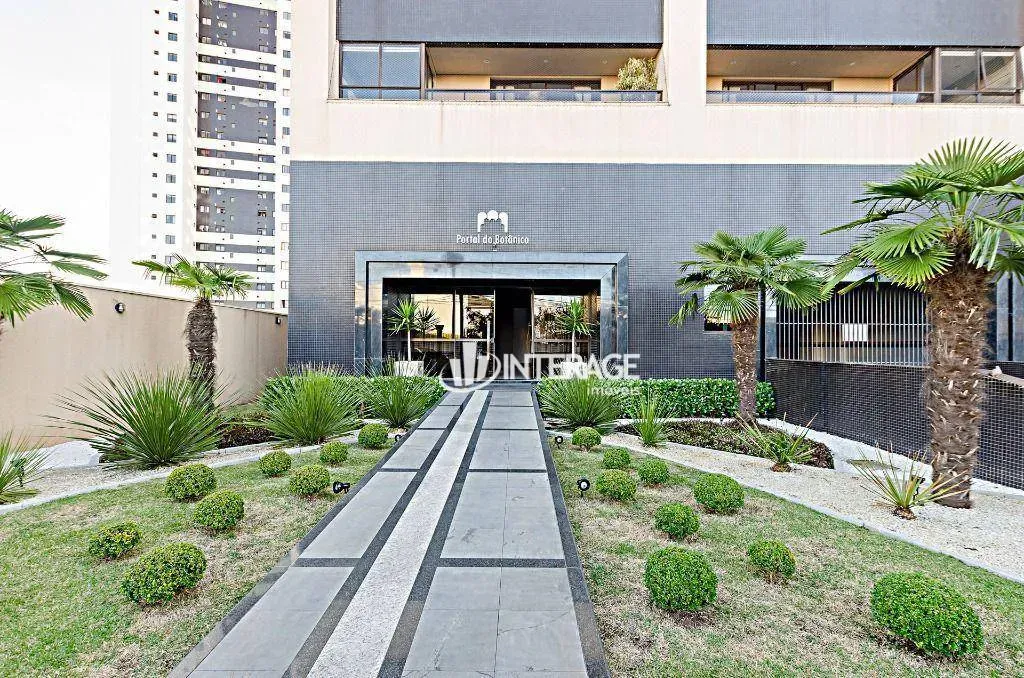 249 m² apartment with 3 bedrooms and 3 bathrooms — photo 39