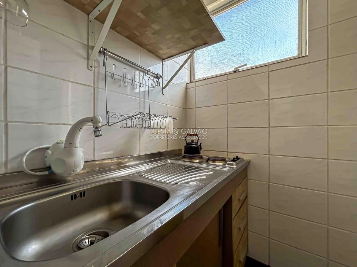 1-bedroom apartment with a separate closed kitchen — photo 12