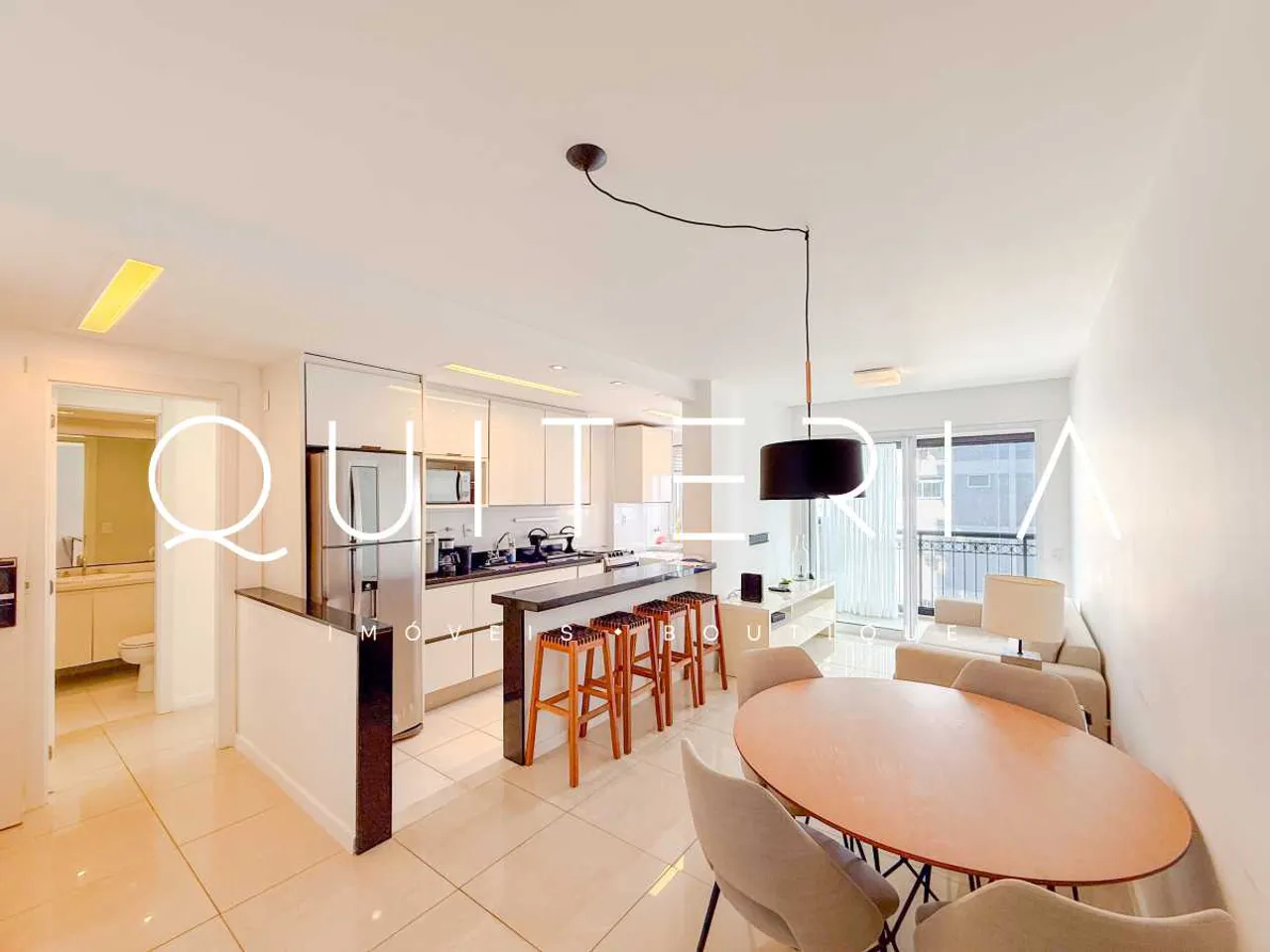 Furnished 2-bedroom apartment with open-plan kitchen — photo 7