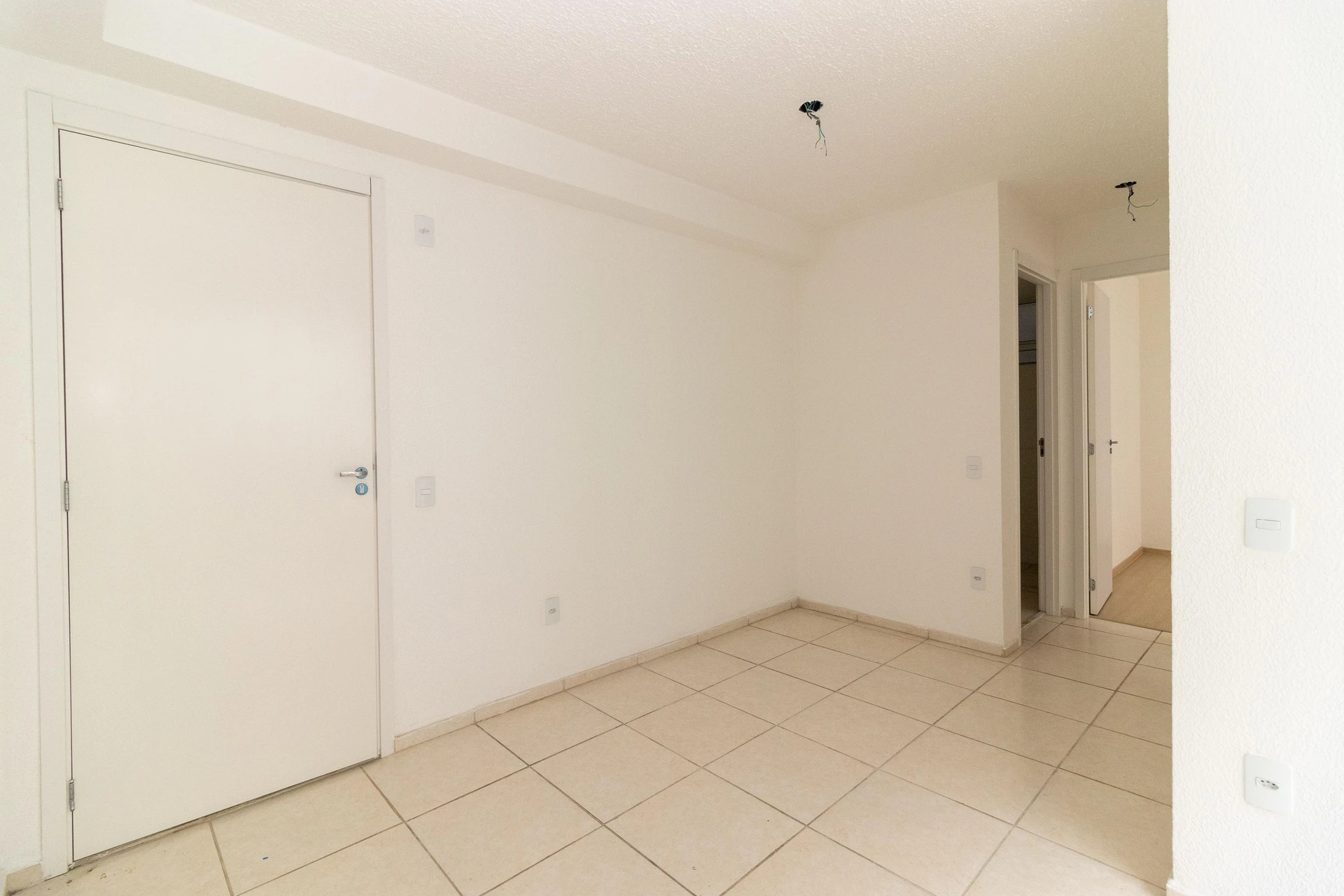 Apartamento com 2 quartos e piscina no condomínio — photo 30