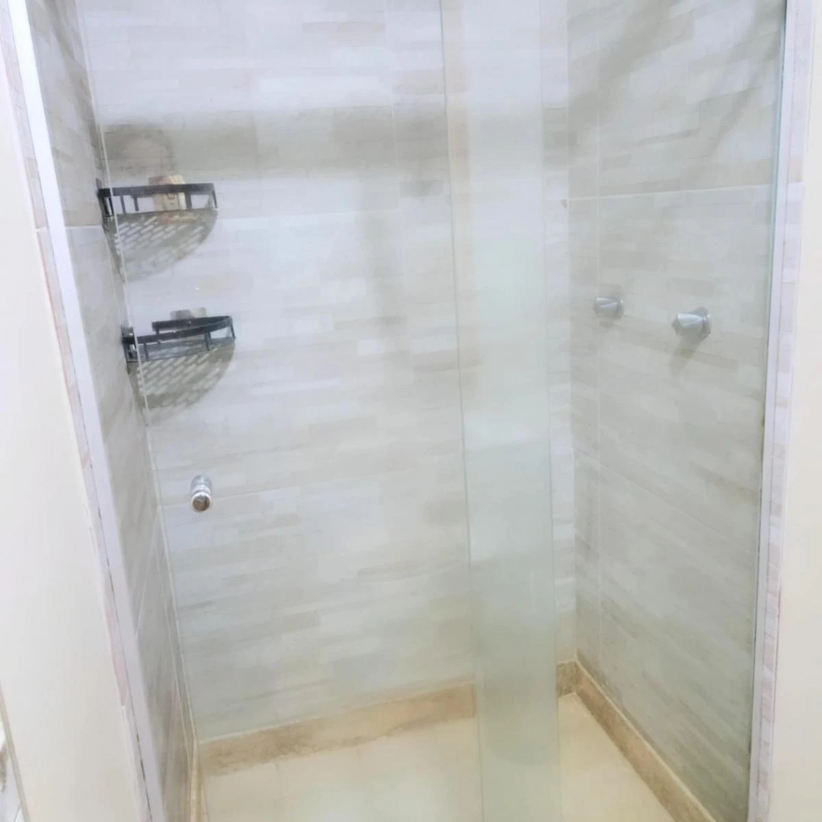 1-bedroom apartment with 70 m² and 1 parking space — photo 4