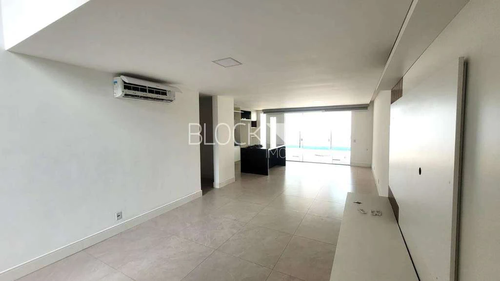 Condominium house with 4 en-suite rooms and open kitchen — photo 5