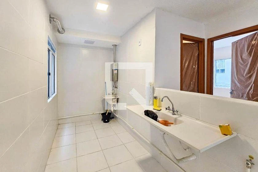 2-bedroom apartment in a building with a pool — photo 5