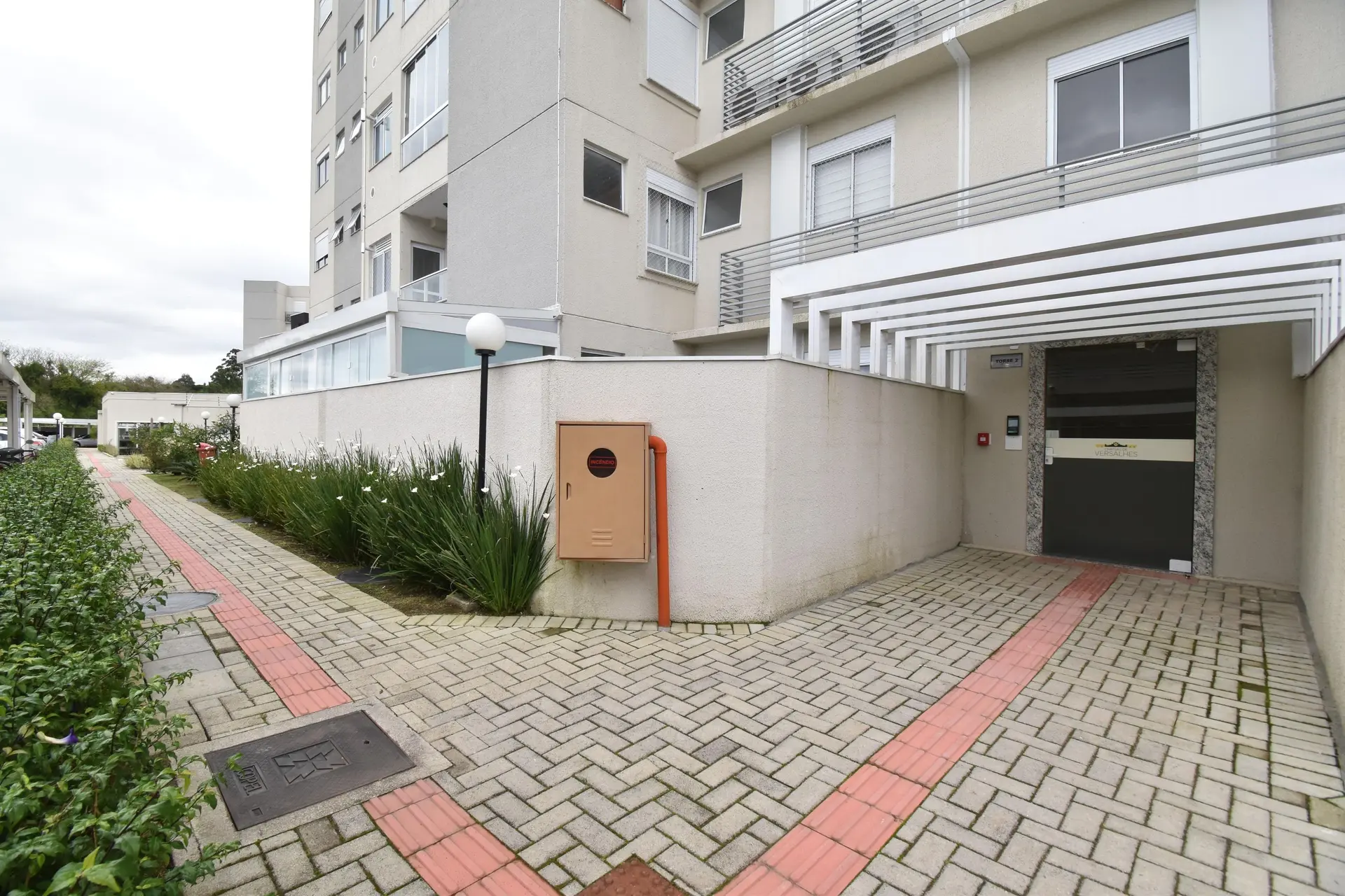 2-bedroom apartment with a home office in Curitiba — photo 14