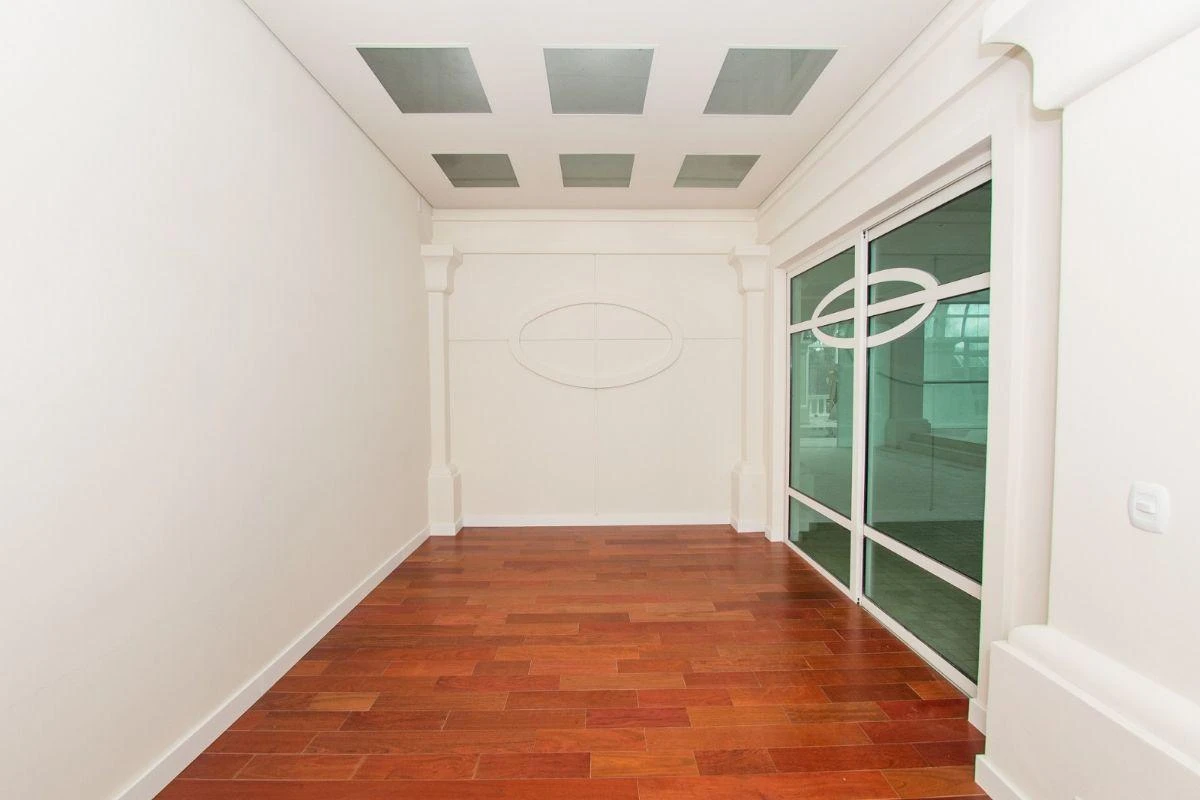 House, 1256 m², with a bathtub — photo 13