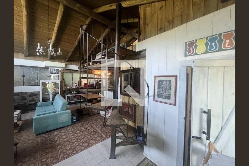Furnished house, 322 m², with a grill on the balcony — photo 31