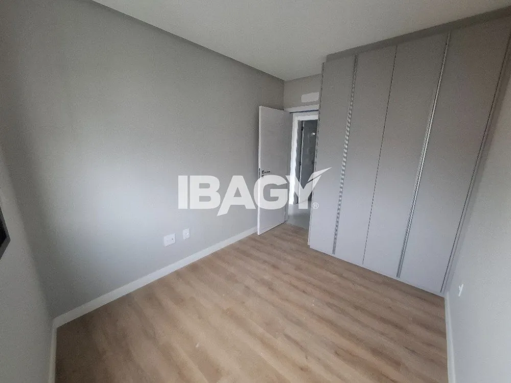 Квартира 66 м² с грилем на балконе и панорамными окнами — photo 5