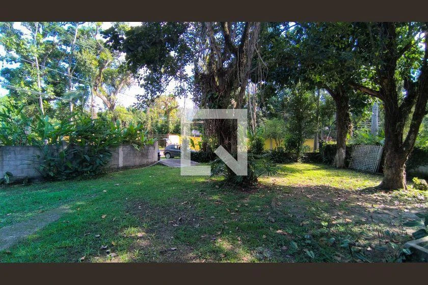 Casa com 3 quartos e 1230 m², pisos em cerâmica — photo 26