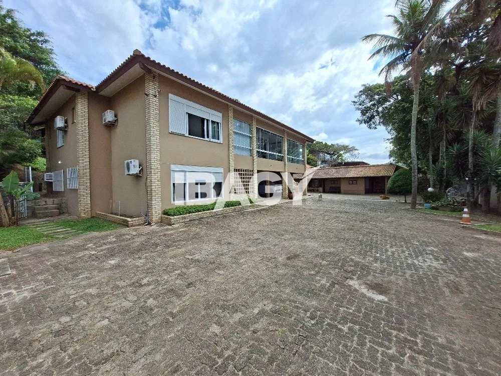 Casa amueblada con 4 dormitorios y 250 m² — photo 40