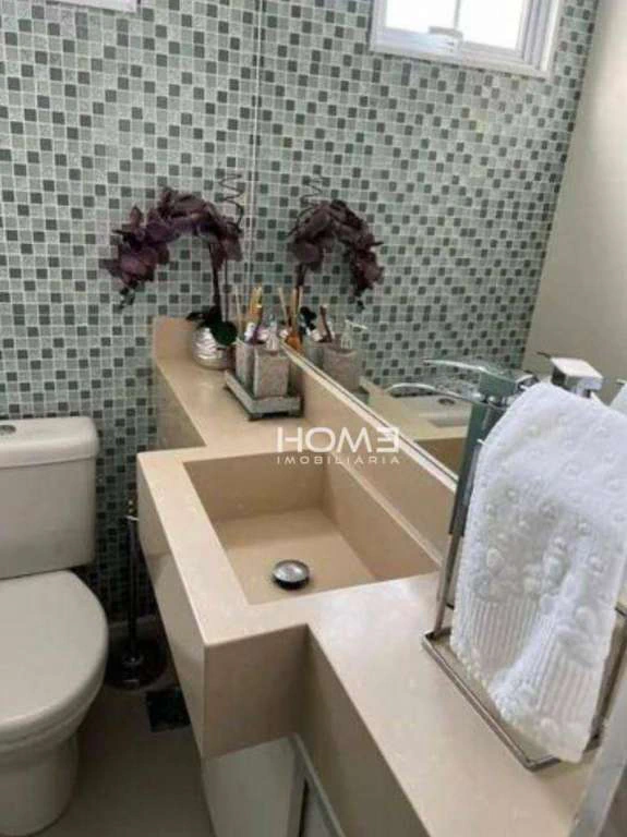 Furnished house with 4 bedrooms and 3 en-suites — photo 11