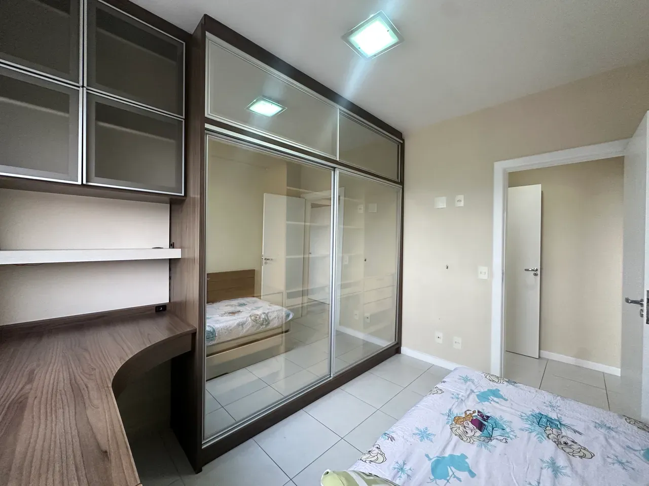 Apartamento amueblado de 2 dormitorios con suite y 74 m² en el 6º piso — photo 35