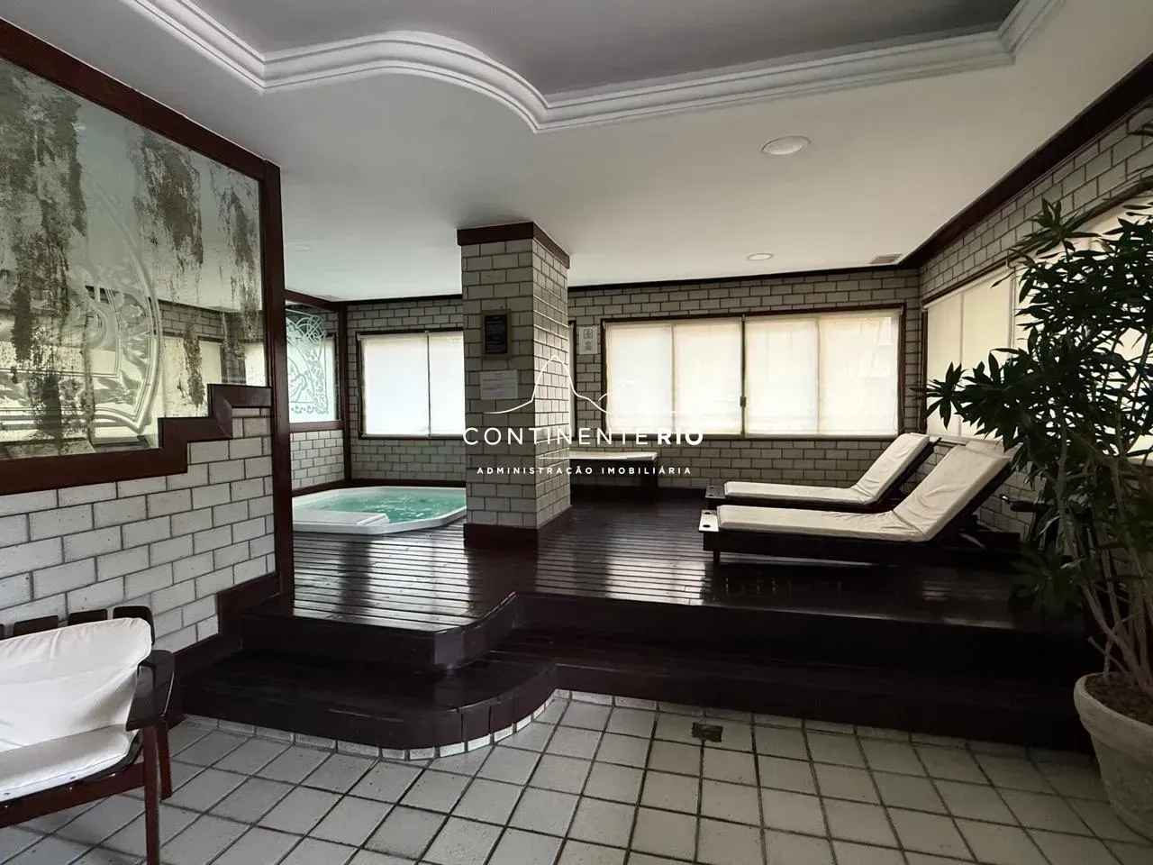 2-bedroom 90 m² apartment with air conditioning — photo 11