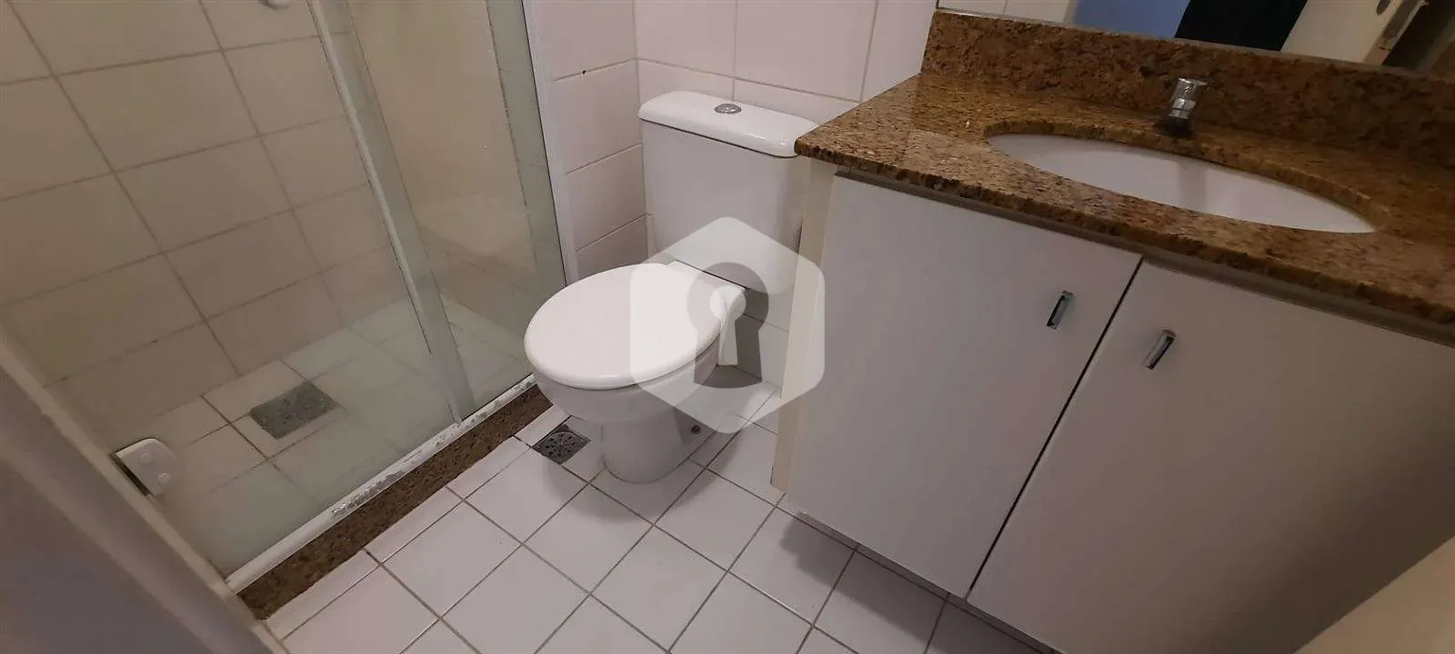 Apartamento de 2 quartos com varanda envidraçada — photo 17