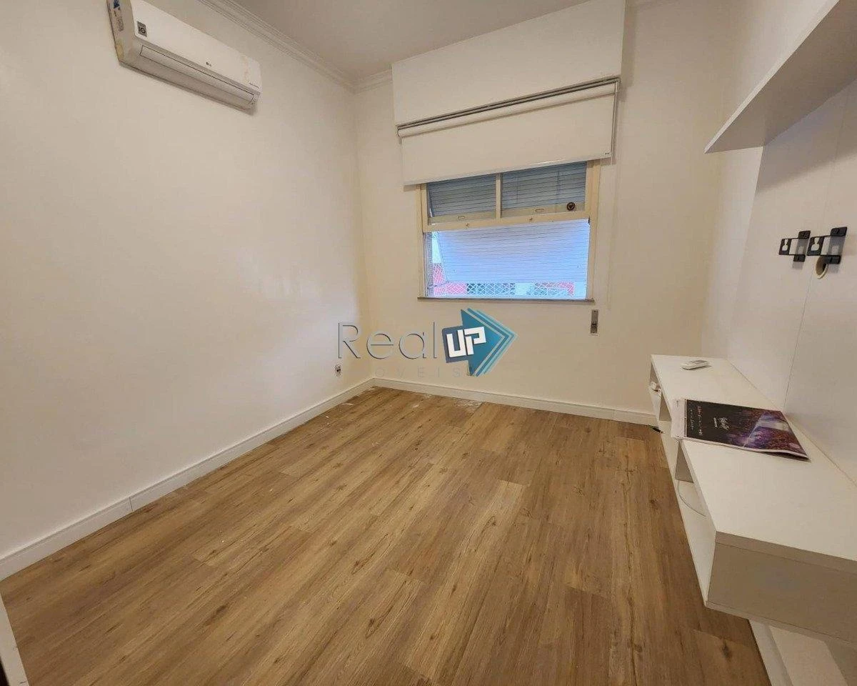Робоче місце та 3 спальні: квартира 80 м² — photo 14