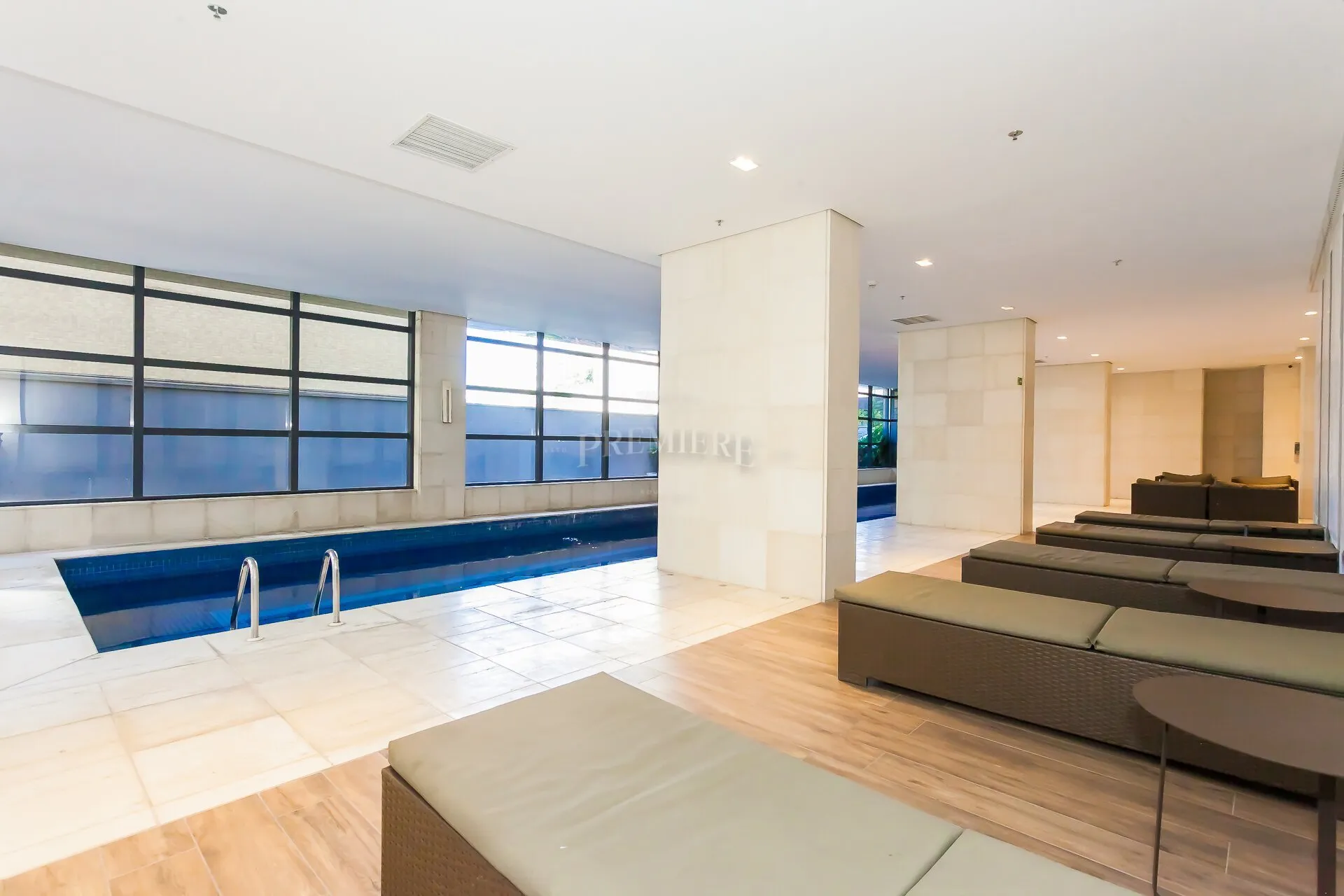Furnished 85 m² apartment with 1-bedroom suite — photo 35