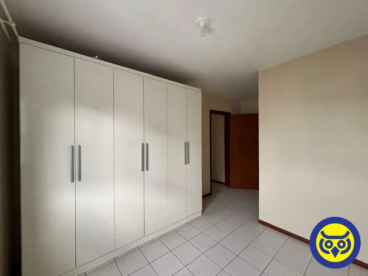 Мебльована квартира з 2 спальнями та кухнею відкритого типу — photo 3