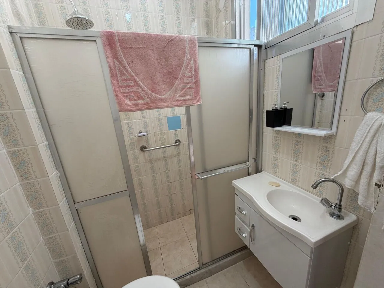 Apartamento mobiliado com 1 quarto e fogão a gás — photo 4