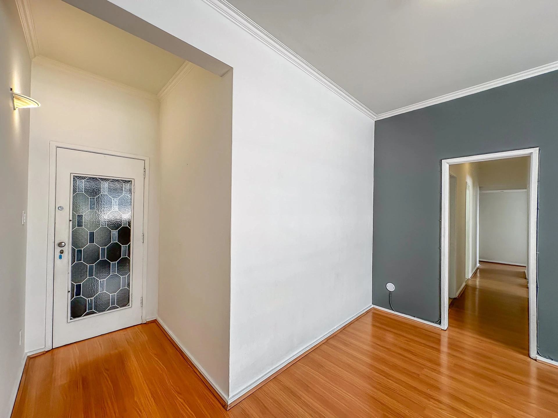 Apartment with 3 bedrooms and 2 bathrooms — photo 33