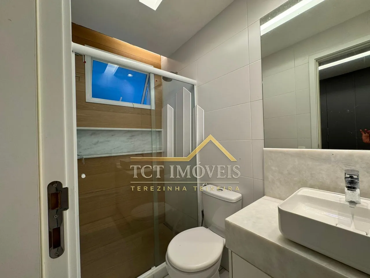 Unfurnished apartment with 3 bedrooms and a gas kitchen — photo 11