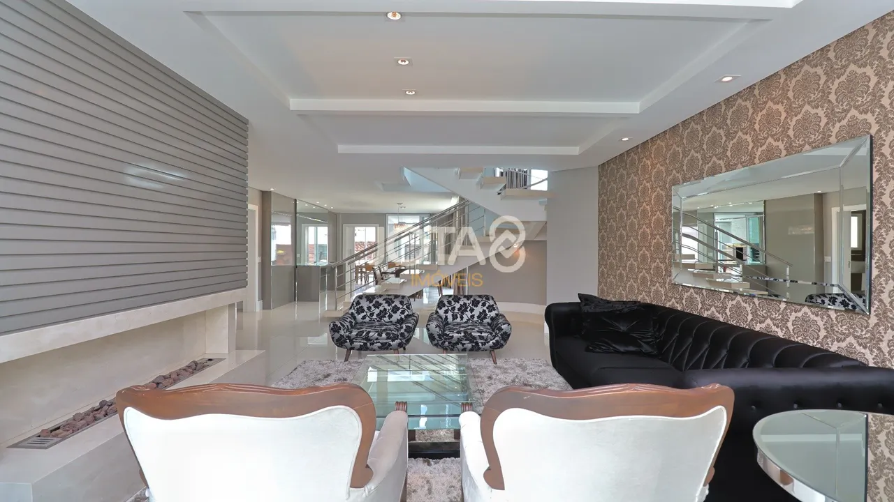 House of 310 m² with 3 en-suite bedrooms and private BBQ — photo 4