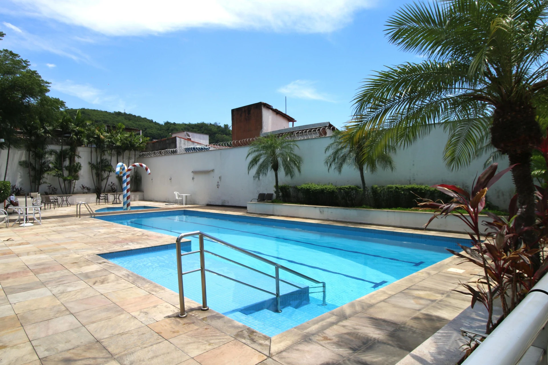 Rental apartment with 2 bedrooms and a balcony — photo 12