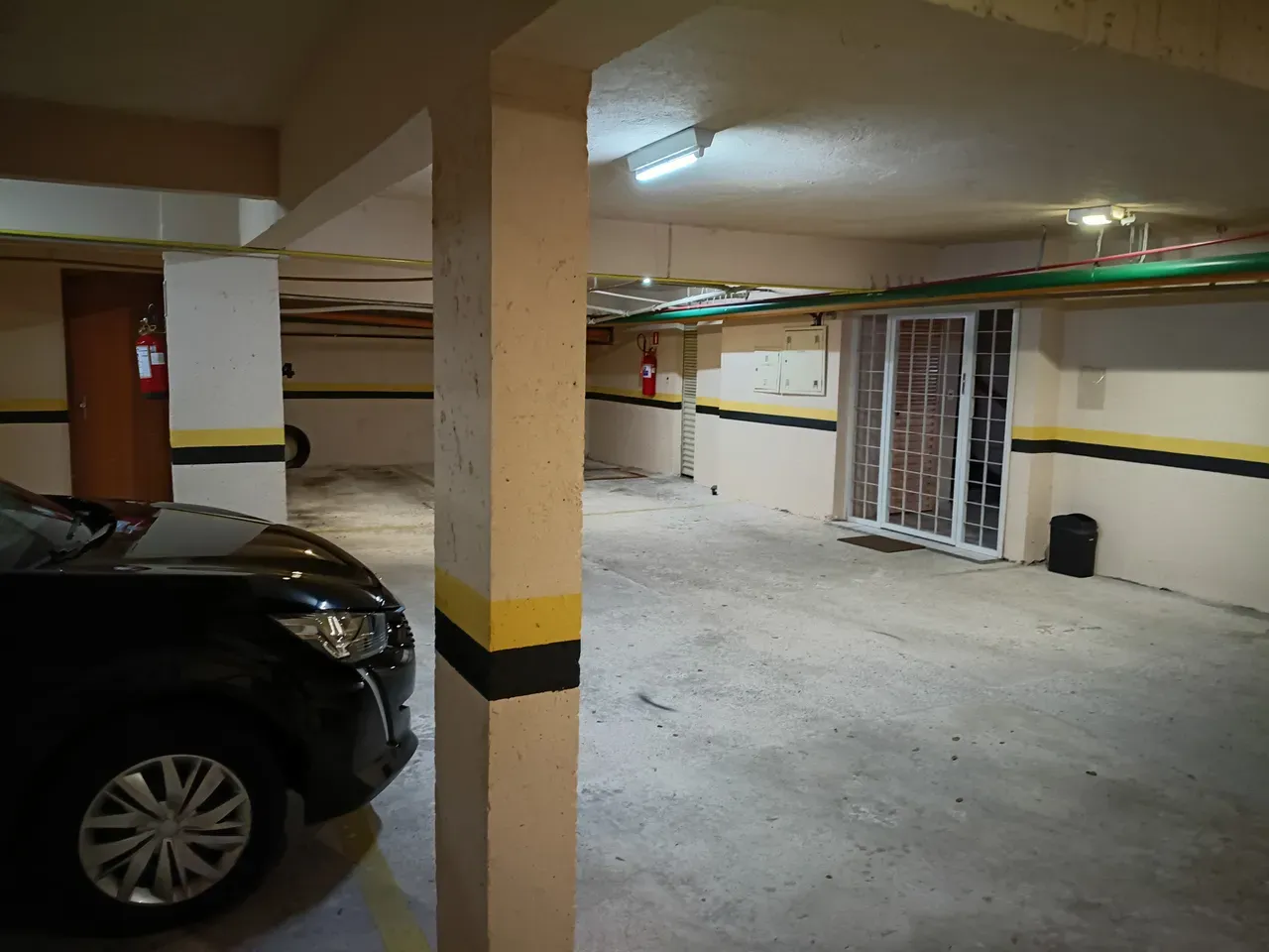 80 m² apartment with a home office and a washing machine — photo 17