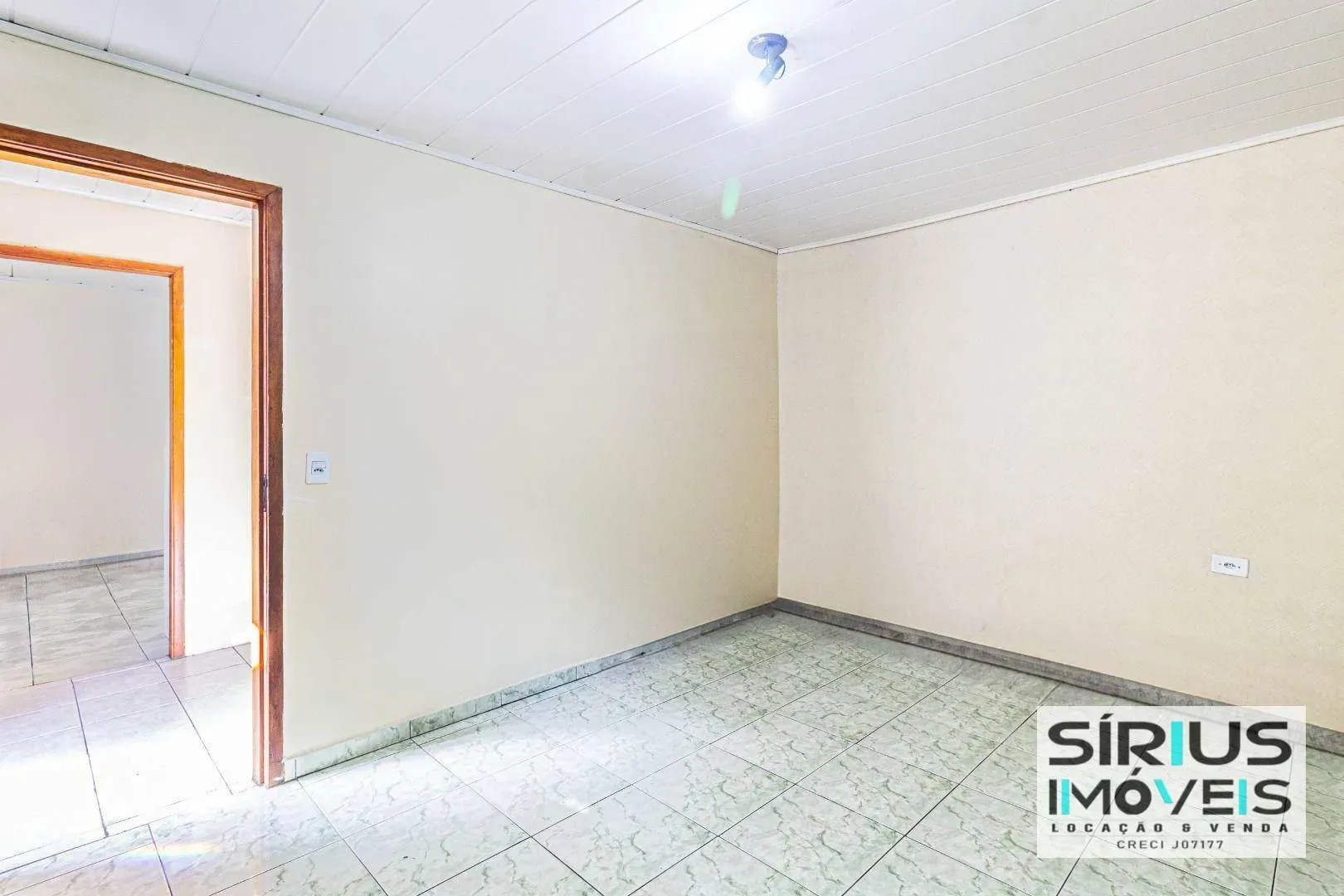 4-bedroom house with a garden in Curitiba — photo 42