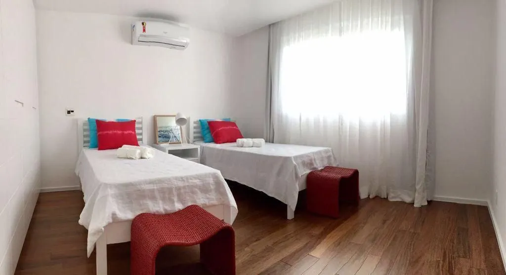 Unfurnished 2-bedroom apartment with a compact kitchenette