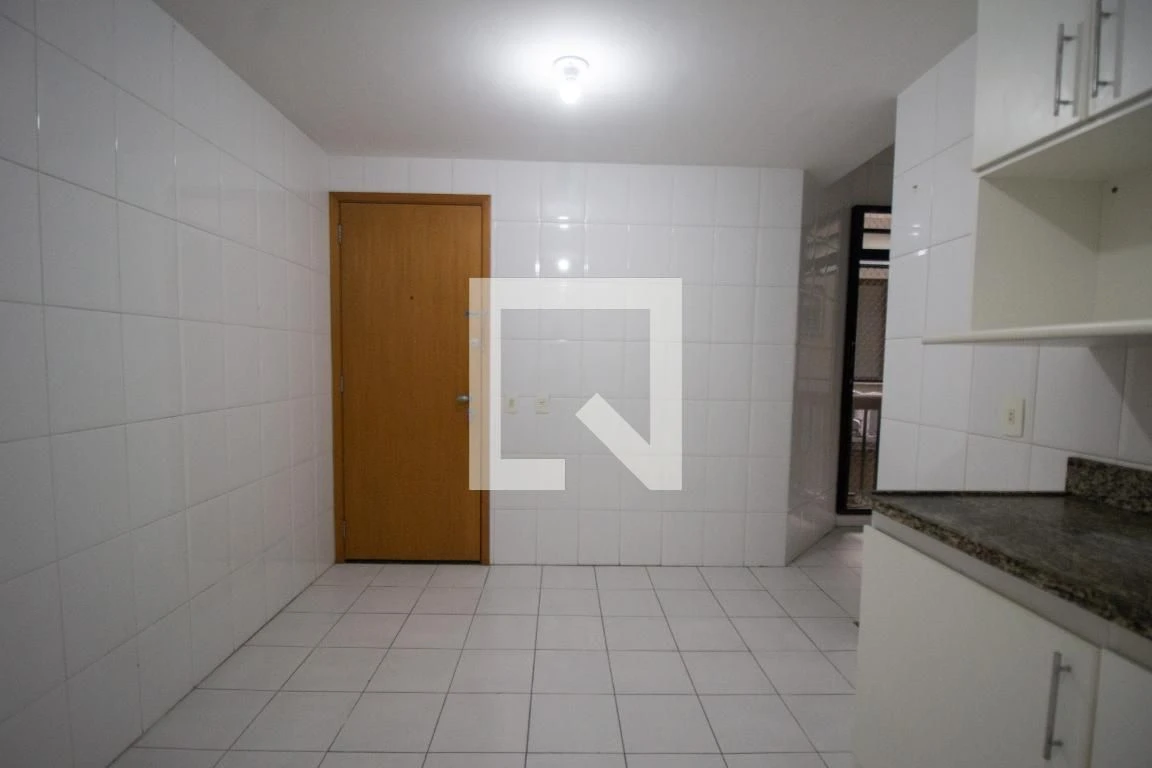Apartamento com 4 suítes e varanda envidraçada — photo 22