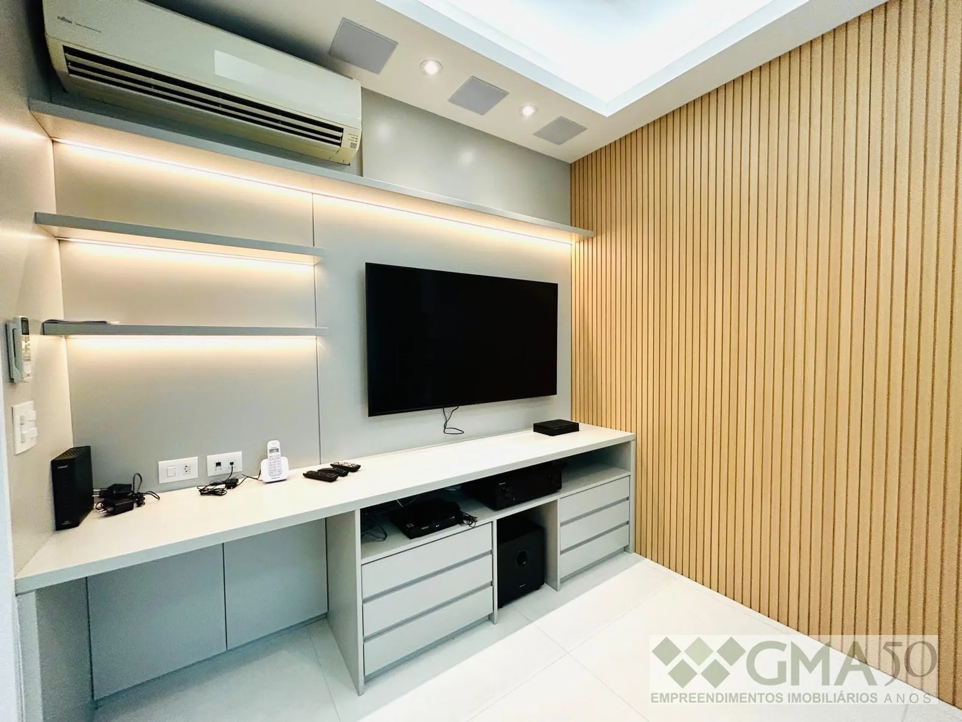 Washing machine in a 3-bedroom apartment, 130 m² — photo 14