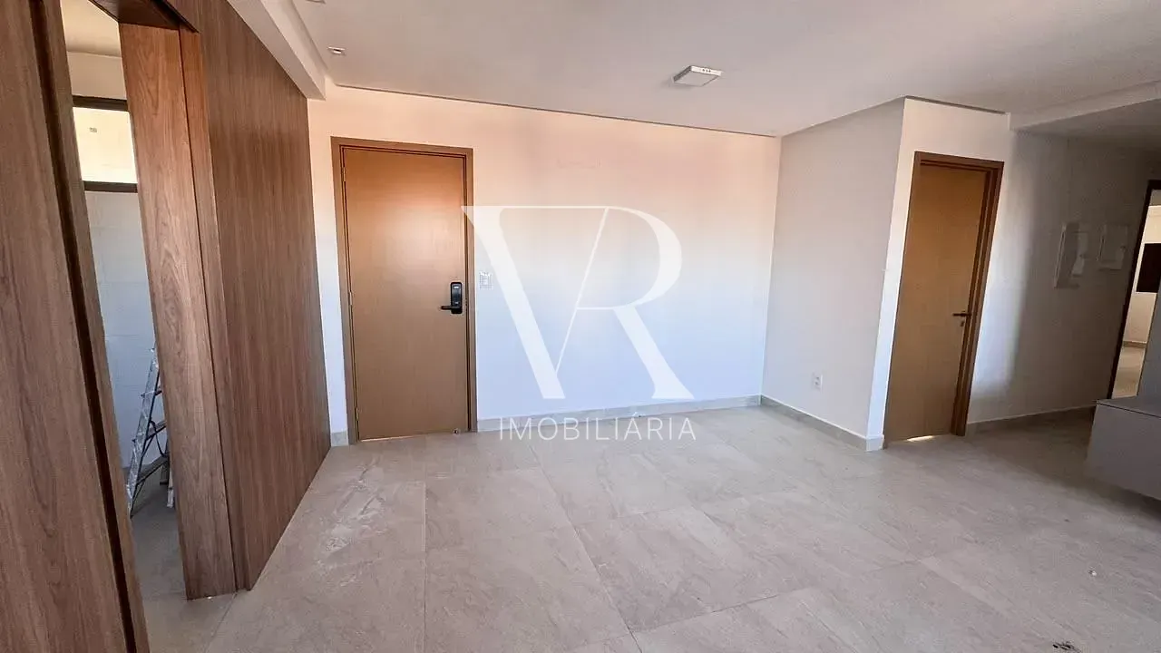 Apartment, 108 m², with a glass-enclosed balcony — photo 2