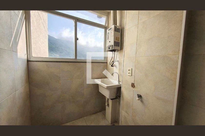 Mountain view in a 3-bedroom apartment, 60 m² — photo 15