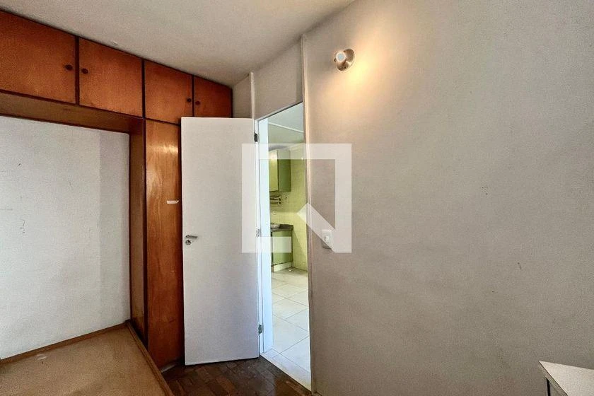 3-bedroom apartment with built-in wardrobes — photo 39