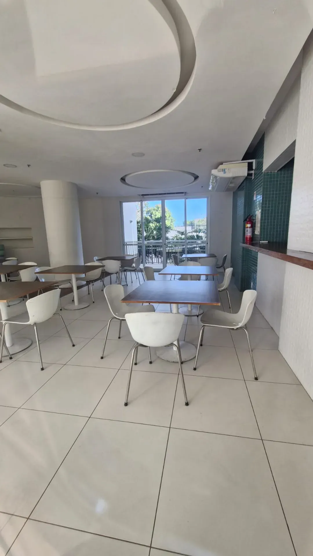 Apartment, 68 m², with a glass-enclosed balcony — photo 8