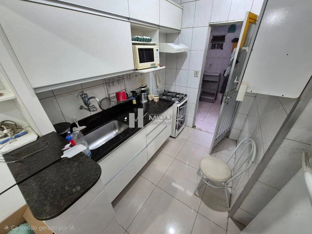 3-bedroom apartment in a building with a gym — photo 17