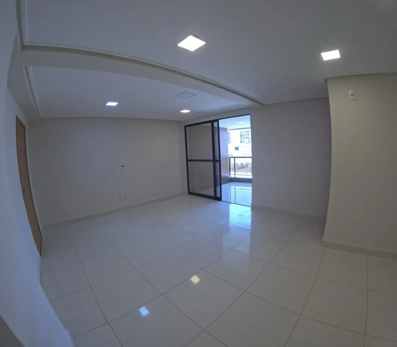 3-suite apartment with 4 bathrooms and 2 parking spots — photo 15