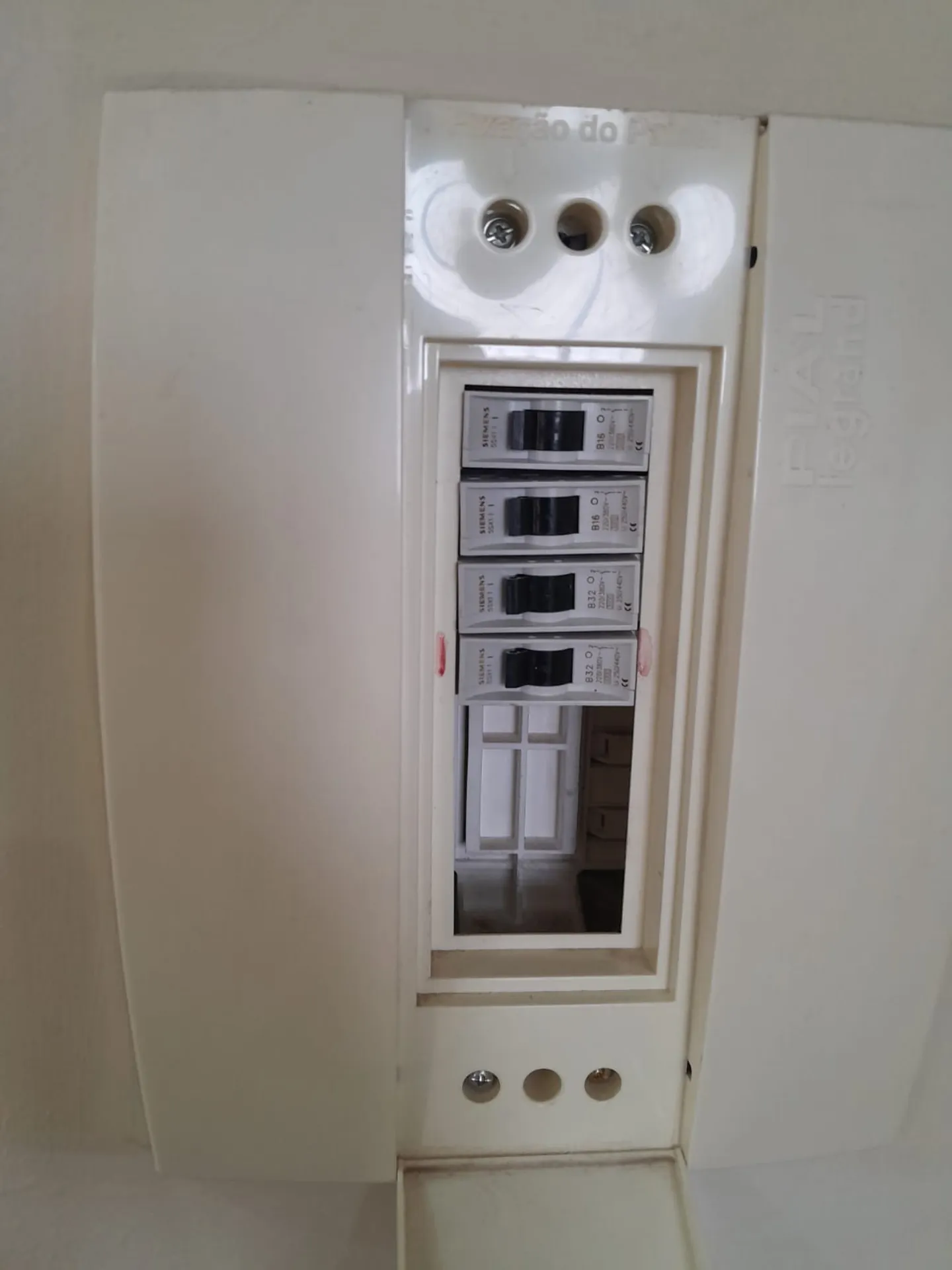 Apartamento de 3 quartos com armários planejados na cozinha — photo 23