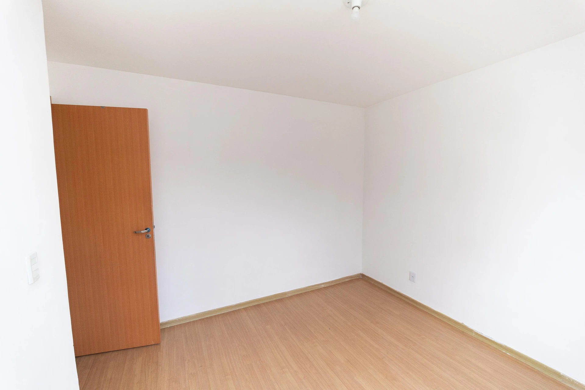2-bedroom apartment in a building with a pool — photo 19