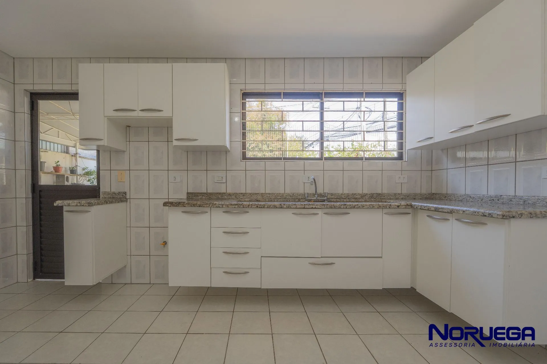 3-bedroom house, 1 with its own bathroom, 118 m², Curitiba — photo 5
