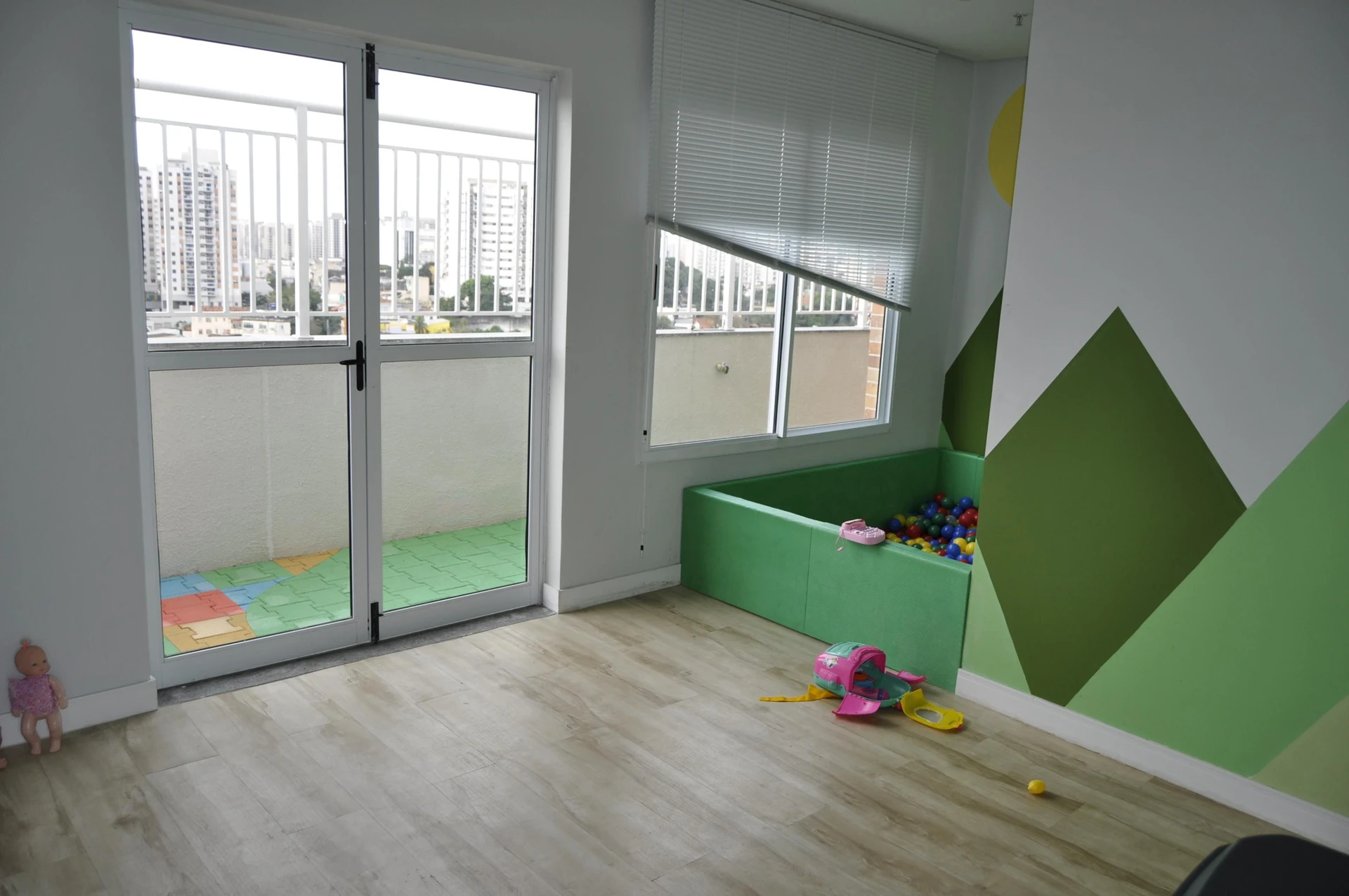 Apartamento sem mobília com 2 quartos e suíte — photo 21