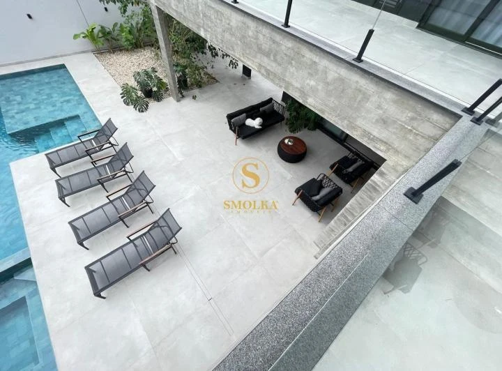 Casa amueblada con 5 suites y 645 m² — photo 7