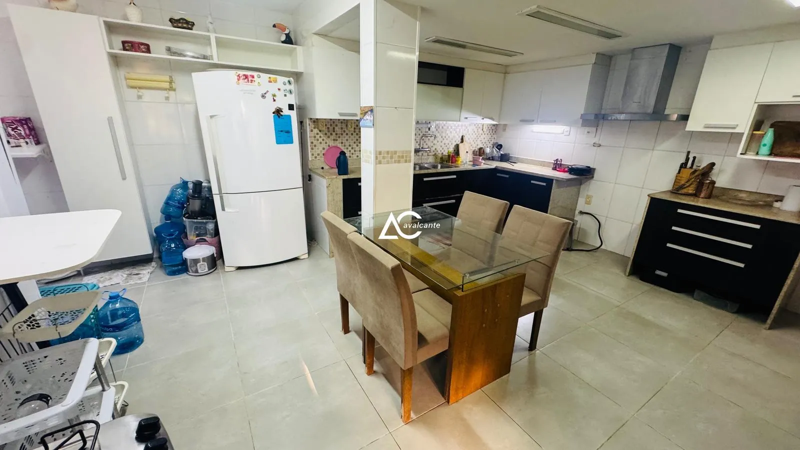 Furnished house with 4 bedrooms and private garden — photo 21