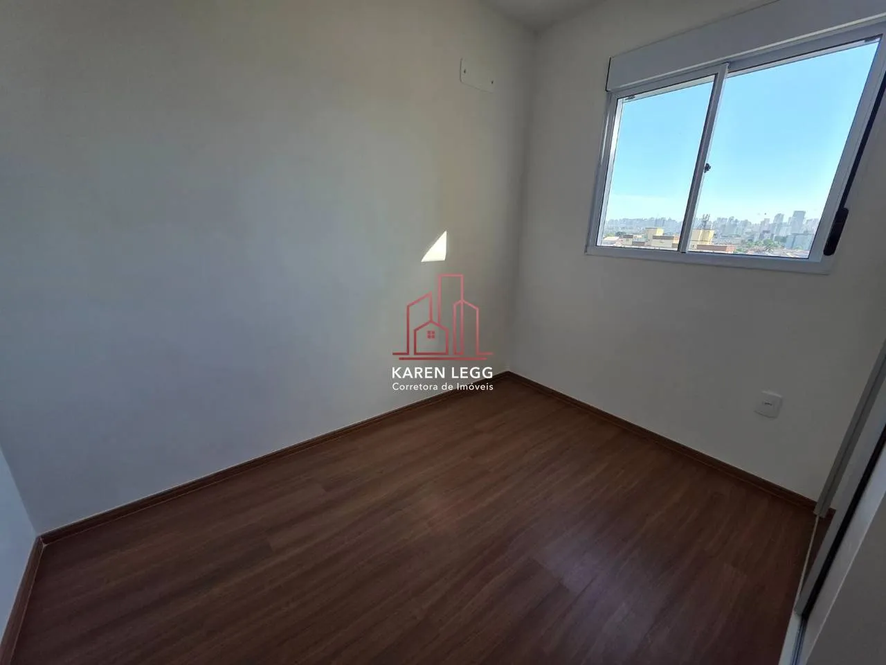 2-bedroom apartment in a building with a coworking space — photo 17