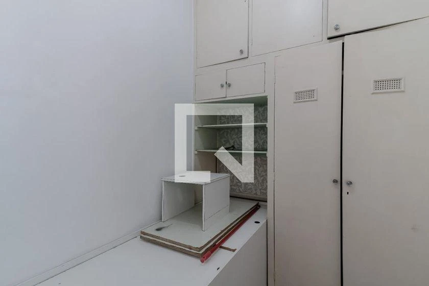 Rental apartment with 3 bedrooms, 160 m² and balcony — photo 44