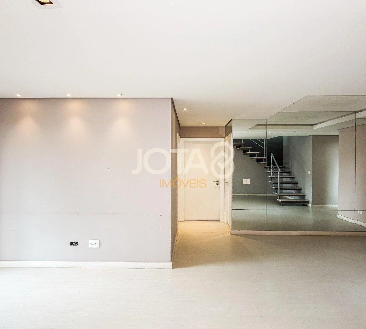 Apartment, 213 m², with a bathtub — photo 8
